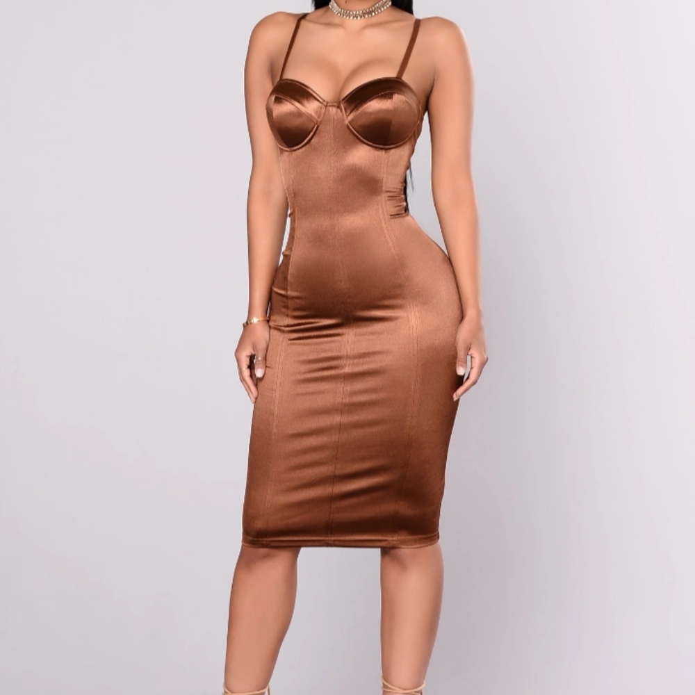 Fashion Nova Brown Bodycon Midi Dress Sweetheart Neckline